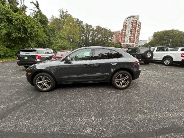 2018 Porsche Macan Base