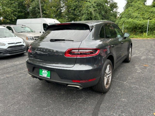 2018 Porsche Macan Base