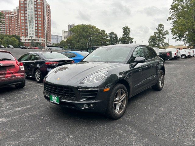 2018 Porsche Macan Base