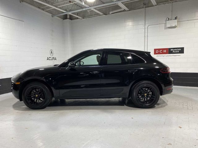 2018 Porsche Macan Base