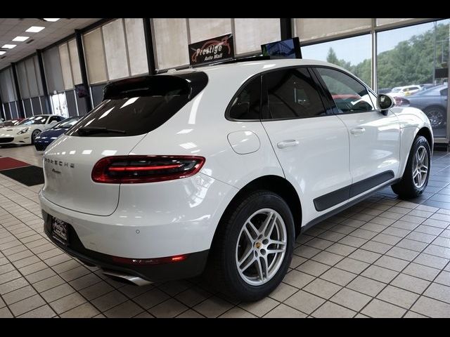 2018 Porsche Macan Base