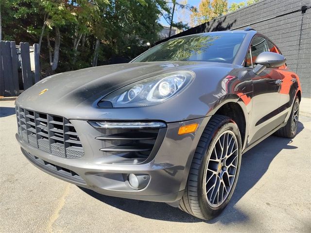 2018 Porsche Macan 