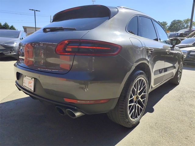 2018 Porsche Macan 