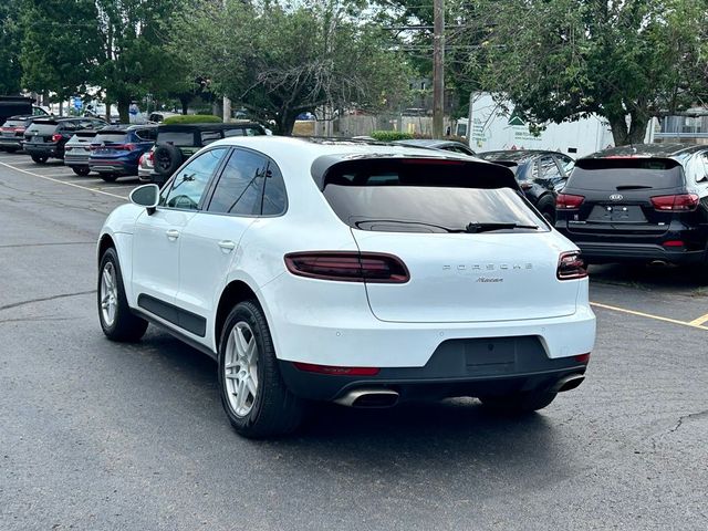 2018 Porsche Macan Base