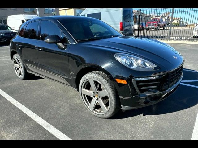 2018 Porsche Macan 