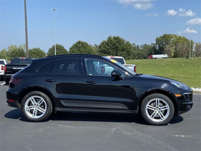 2018 Porsche Macan Base