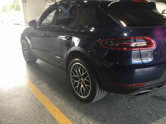 2018 Porsche Macan 