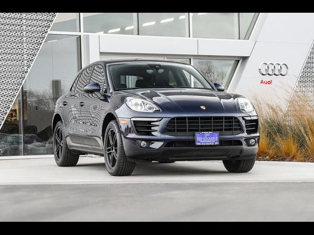 2018 Porsche Macan Base