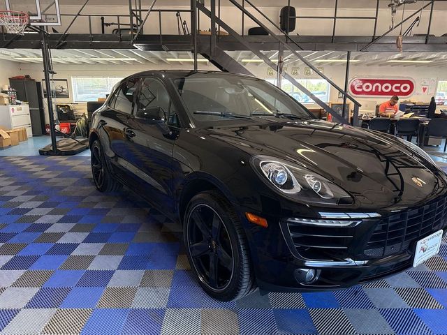 2018 Porsche Macan 