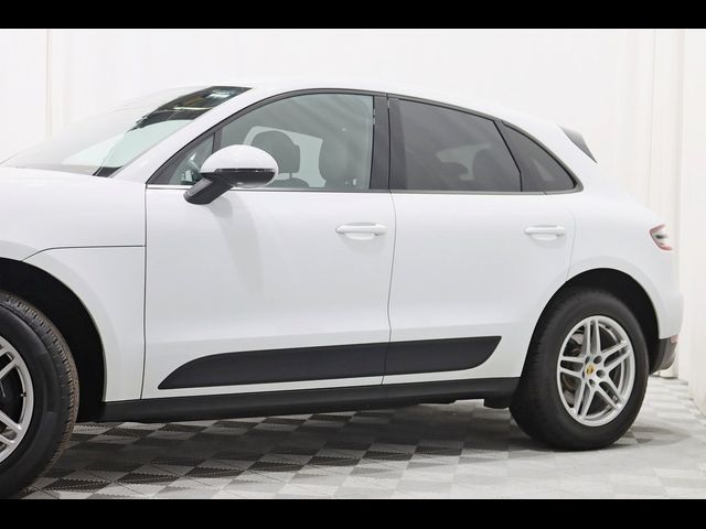 2018 Porsche Macan Base