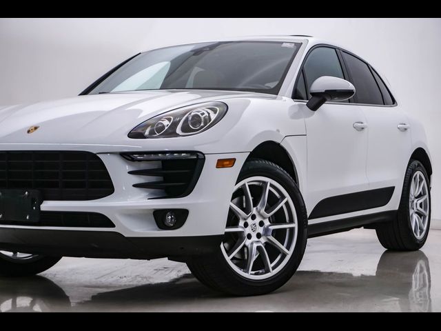 2018 Porsche Macan 