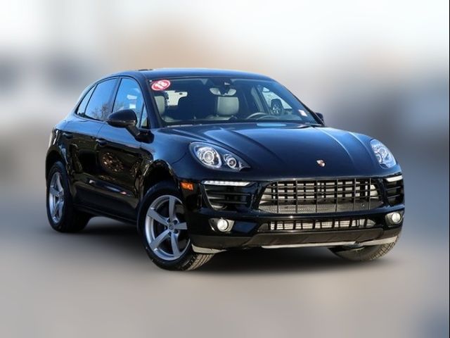 2018 Porsche Macan Base