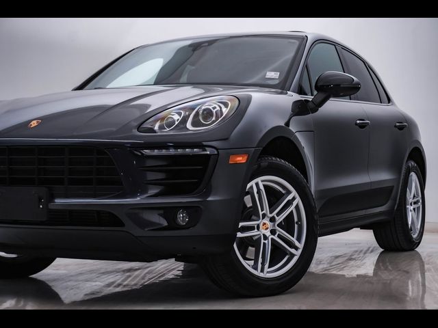 2018 Porsche Macan 