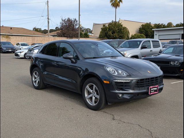 2018 Porsche Macan Base