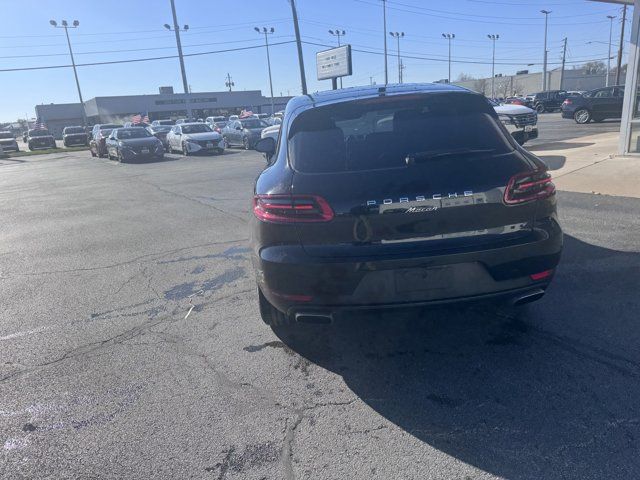 2018 Porsche Macan 