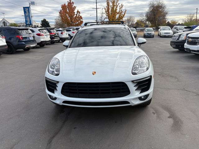 2018 Porsche Macan 