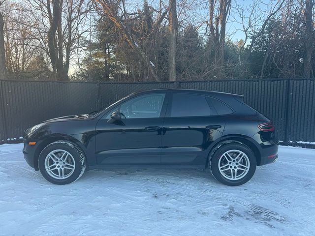 2018 Porsche Macan Base