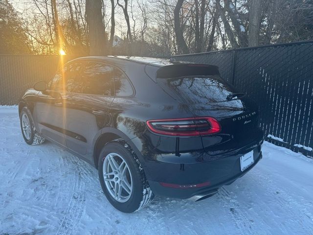 2018 Porsche Macan Base