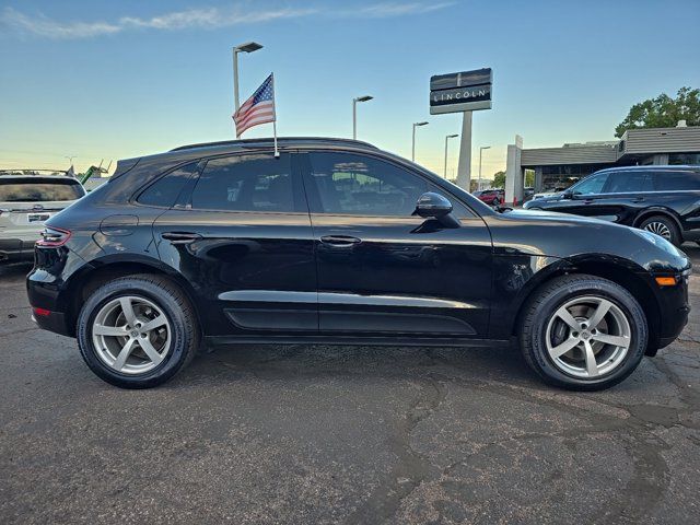 2018 Porsche Macan 