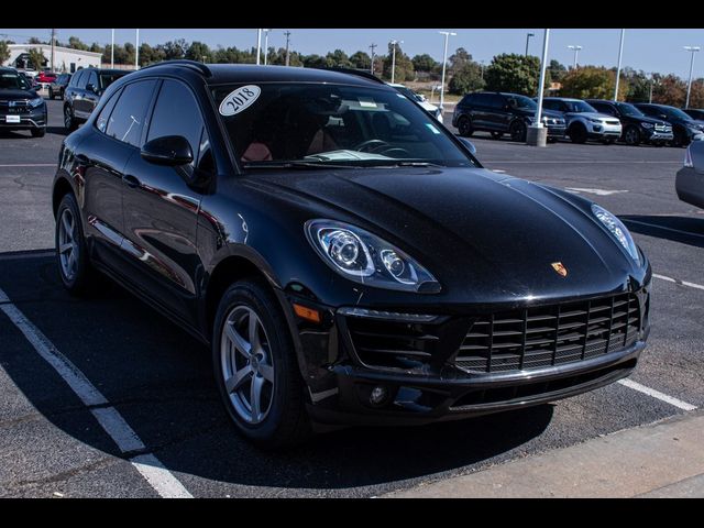 2018 Porsche Macan Base