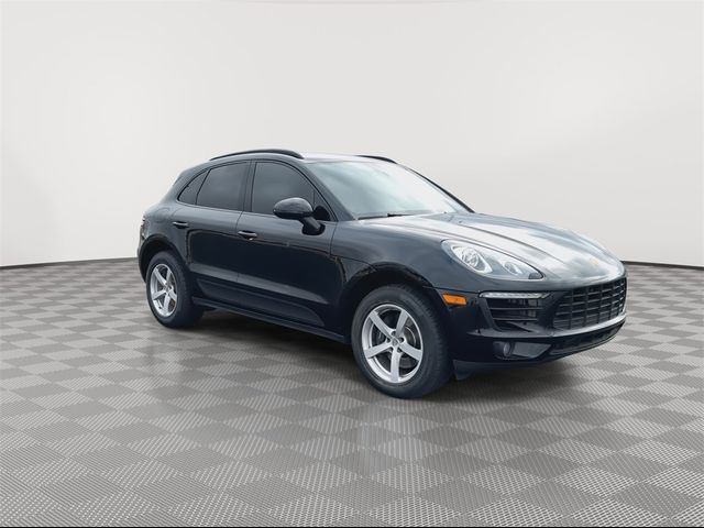 2018 Porsche Macan Base