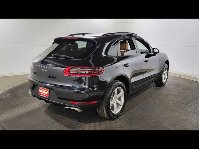 2018 Porsche Macan Base