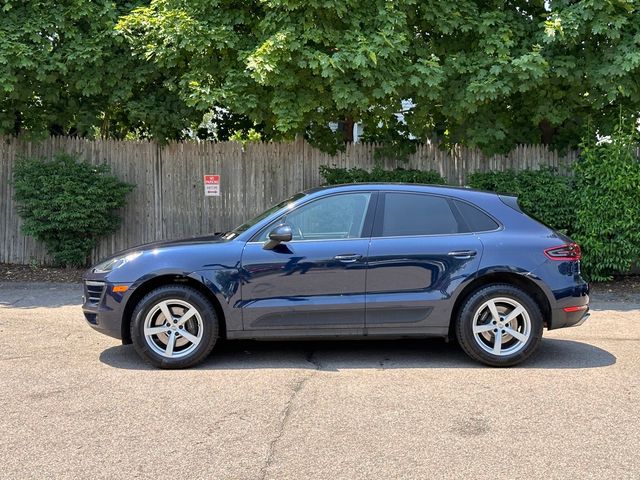 2018 Porsche Macan Base