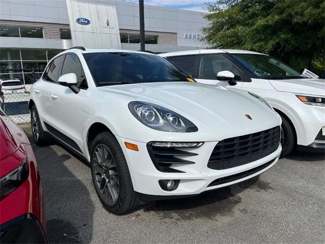 2018 Porsche Macan 