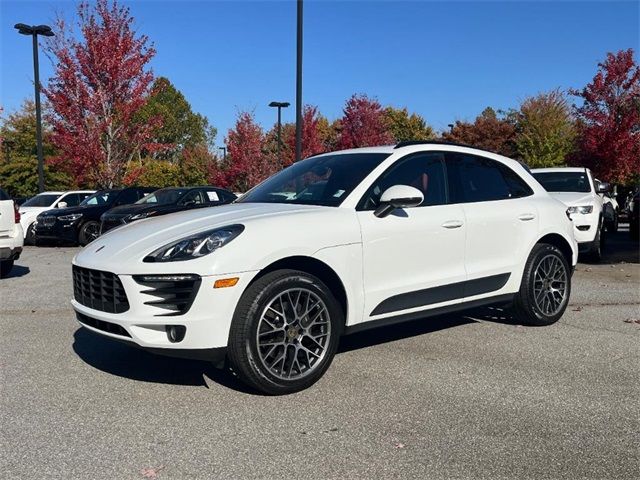 2018 Porsche Macan 