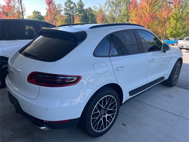 2018 Porsche Macan 