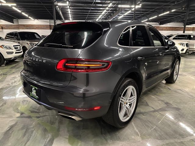 2018 Porsche Macan Base