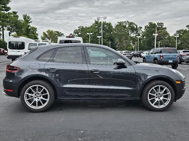 2018 Porsche Macan Base