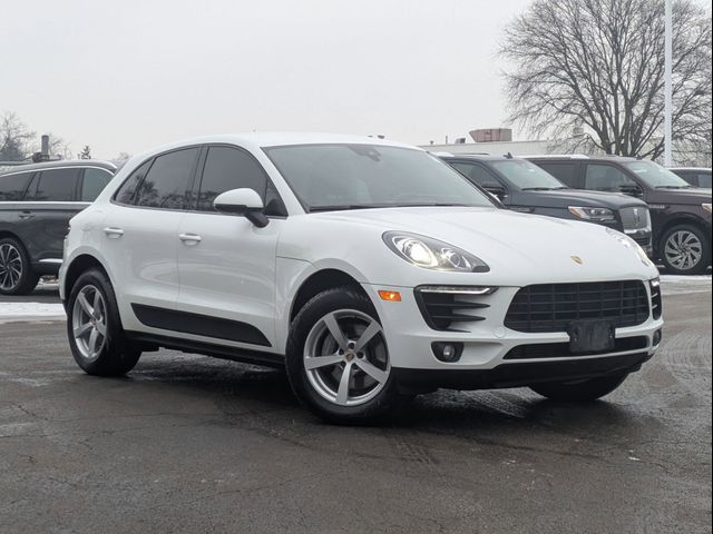 2018 Porsche Macan Base