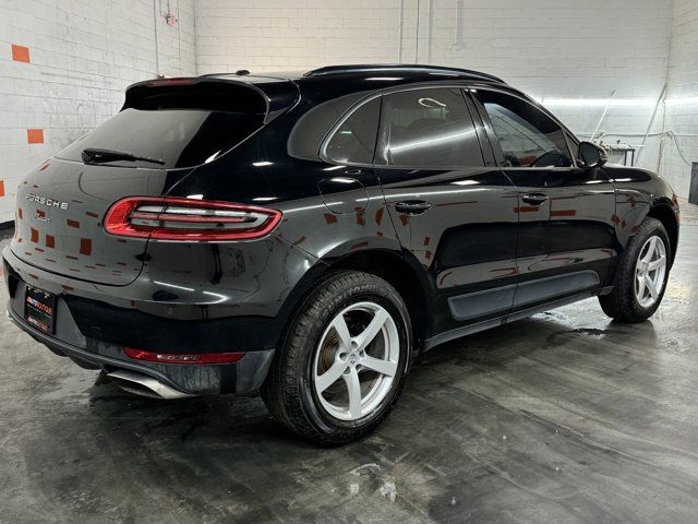 2018 Porsche Macan Base