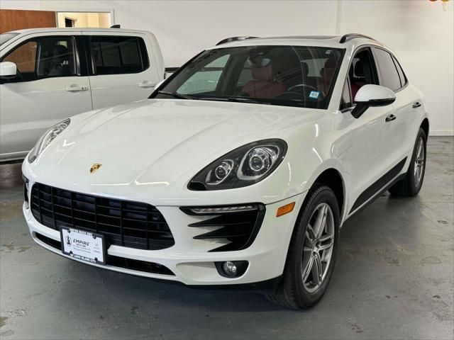 2018 Porsche Macan Base