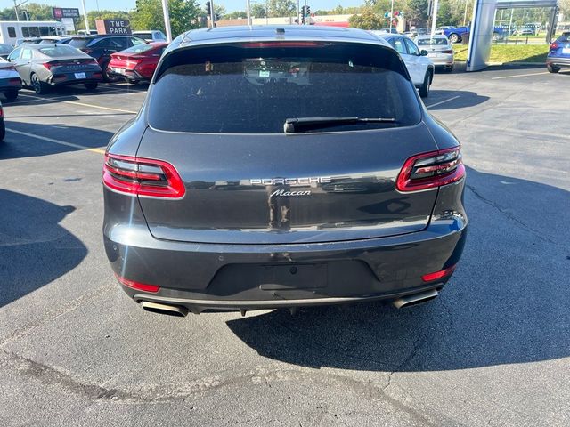 2018 Porsche Macan 