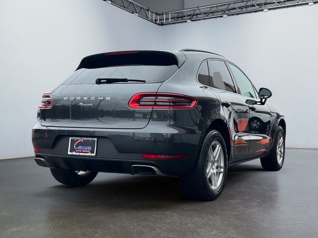 2018 Porsche Macan Base