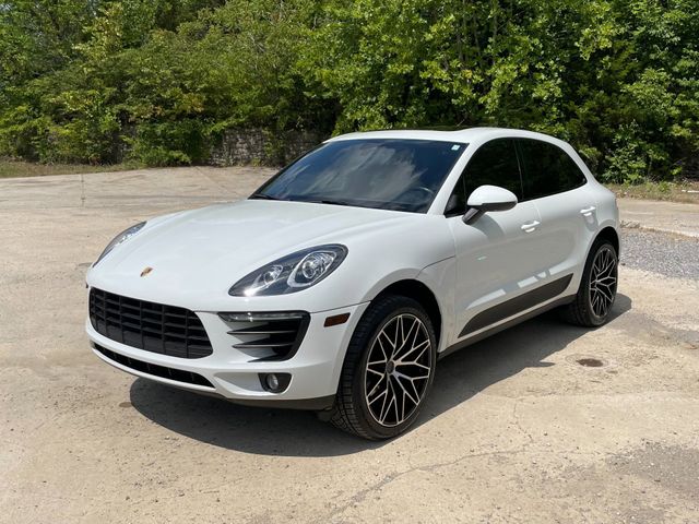 2018 Porsche Macan 