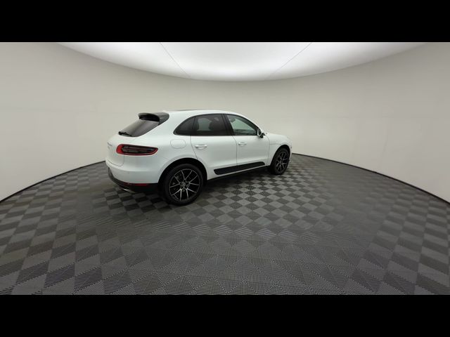 2018 Porsche Macan Base