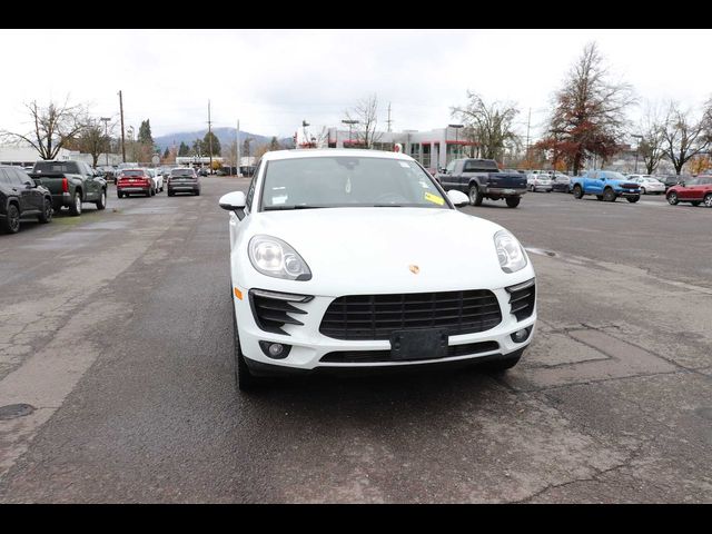 2018 Porsche Macan Base