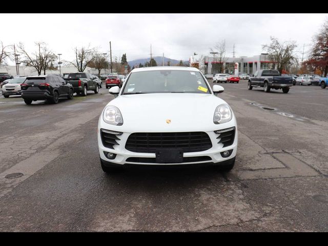 2018 Porsche Macan Base