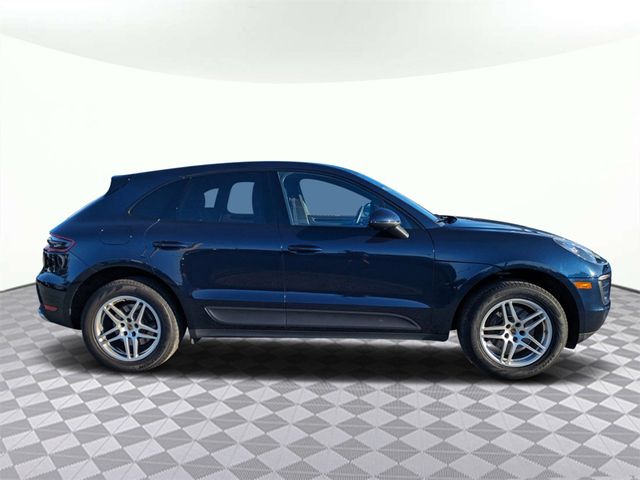 2018 Porsche Macan Base