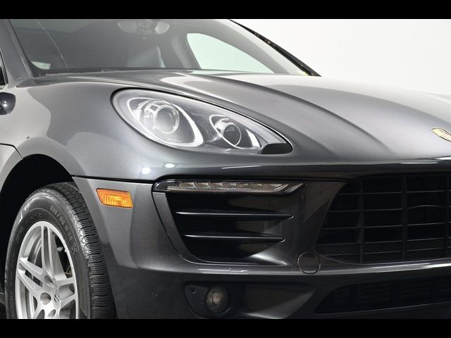 2018 Porsche Macan Base