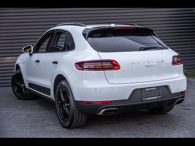 2018 Porsche Macan Base