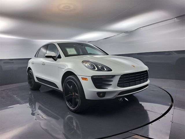 2018 Porsche Macan 