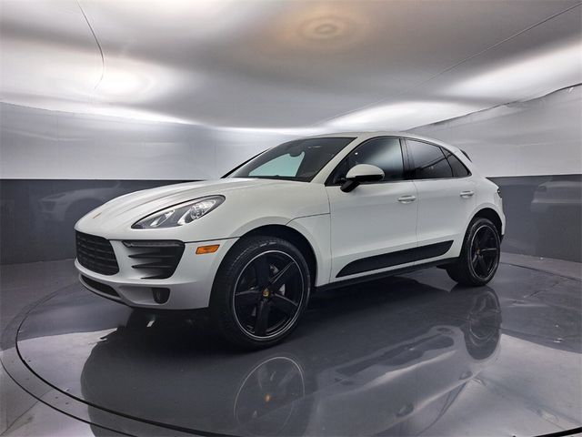 2018 Porsche Macan 