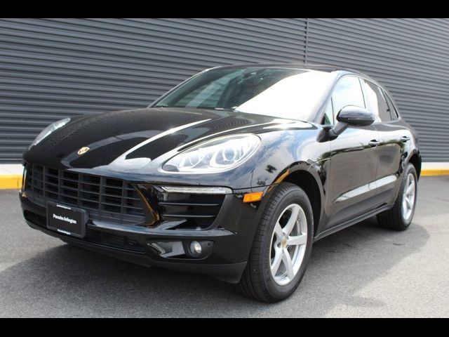 2018 Porsche Macan Base