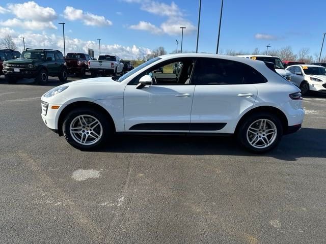 2018 Porsche Macan Base