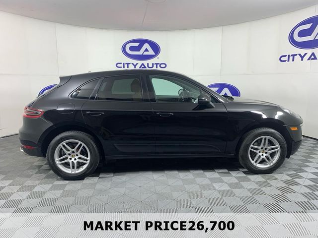 2018 Porsche Macan Base