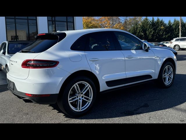 2018 Porsche Macan 